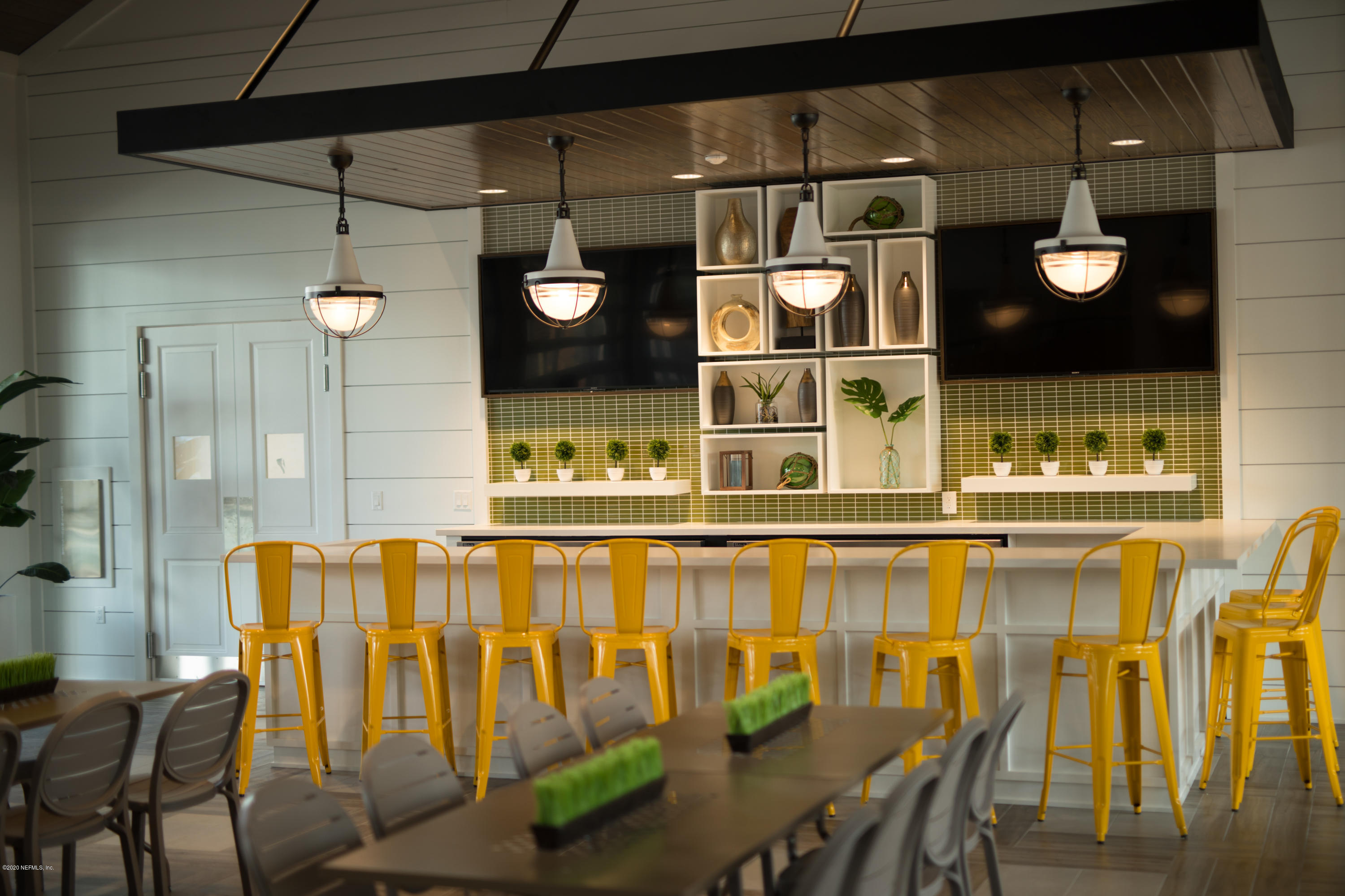 322 Footbridge Road St. Johns, FL 32259 - Photo 6 of 25 a view of a dining room with chairs