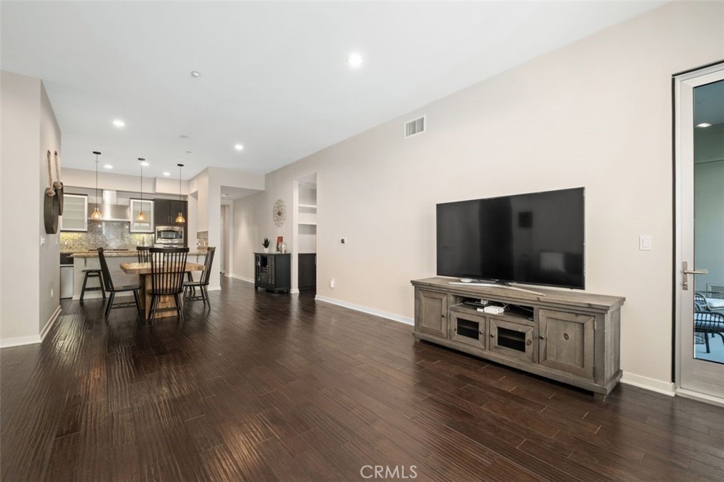 21 Gramercy, Unit 202 Irvine, CA 92612 - Photo 14 of 37