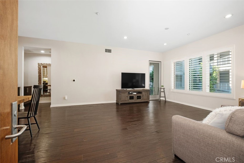 21 Gramercy, Unit 202 Irvine, CA 92612 - Photo 10 of 37