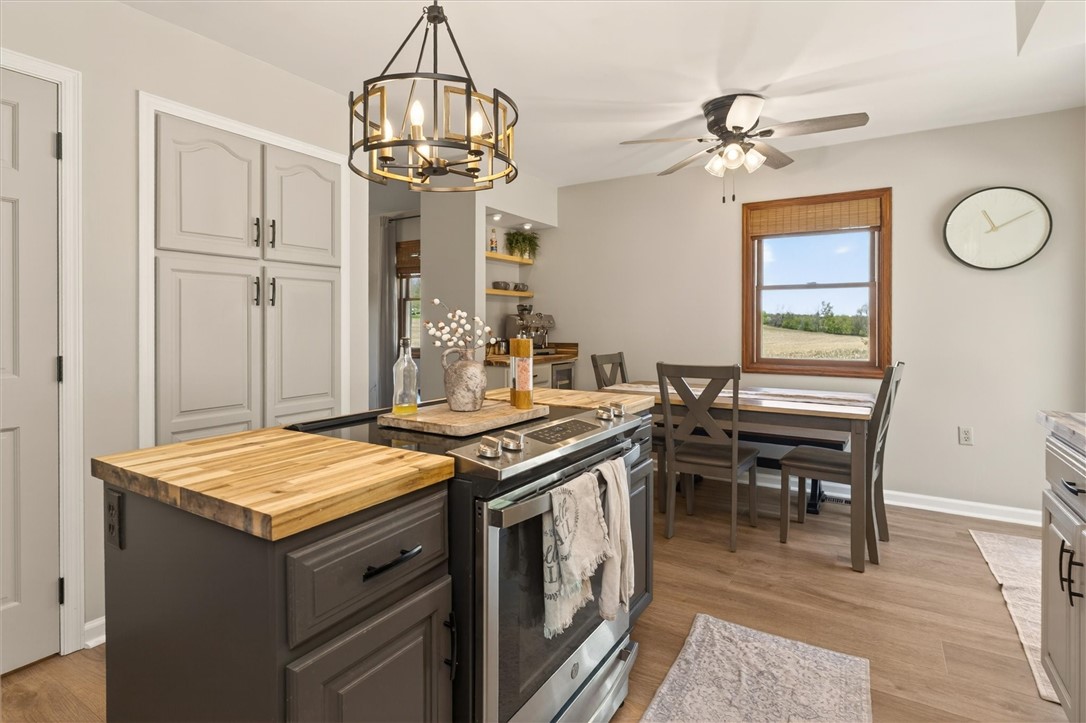 5601 Stuart Avenue Arcadia, NY 14513 - Photo 20 of 50 Eat In Kitchen too!