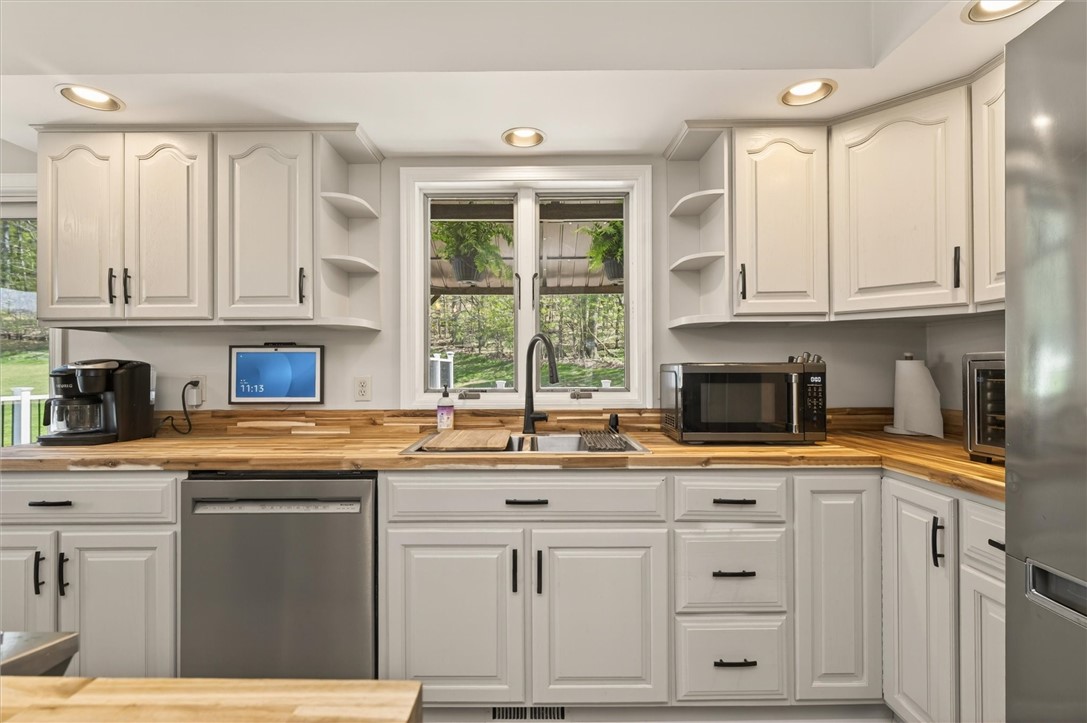 5601 Stuart Avenue Arcadia, NY 14513 - Photo 24 of 50 Brand New Butcher Block Counters