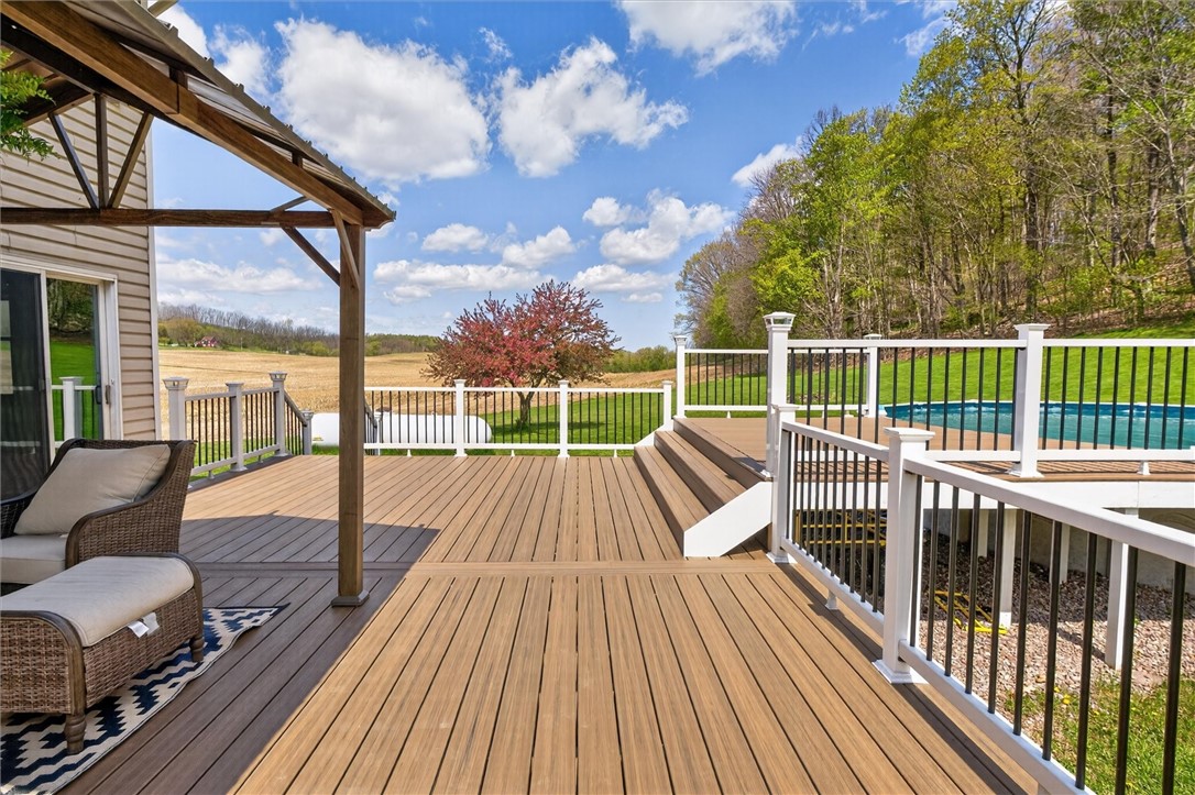 5601 Stuart Avenue Arcadia, NY 14513 - Photo 7 of 50 3 year old trex deck