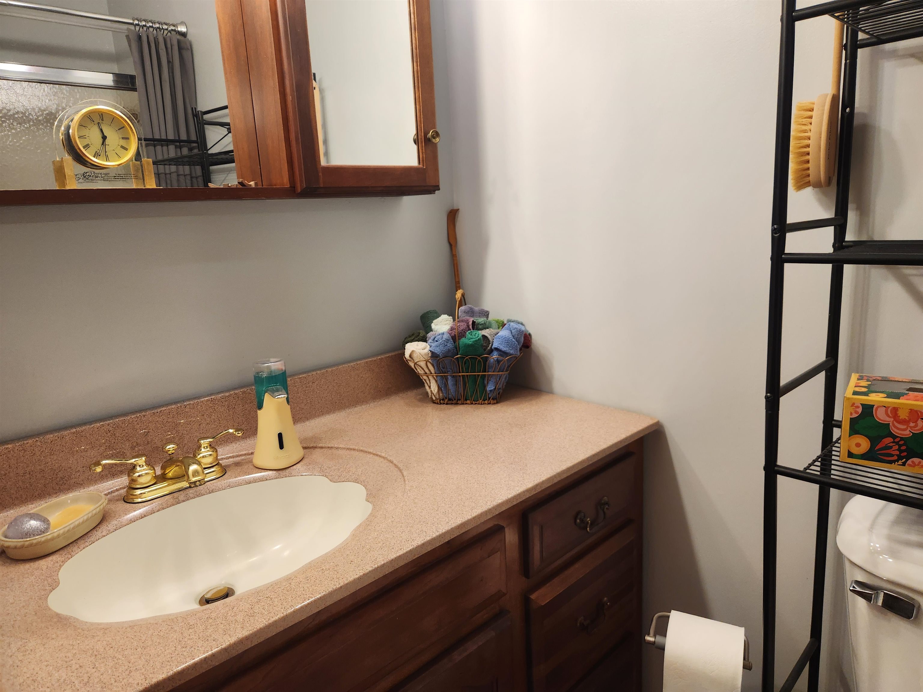2011 Flanders Road Charlotte, MI 48813 - Photo 45 of 90