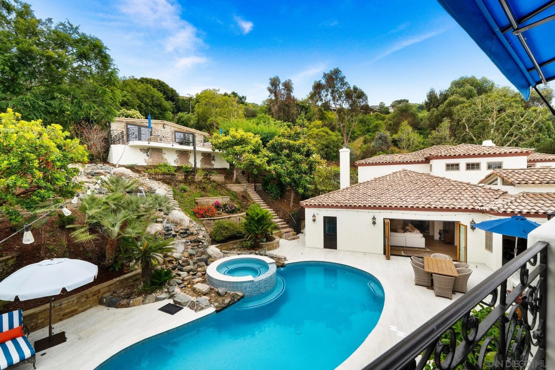 2643 Hidden Valley Road La Jolla, CA 92037 - Photo 6 of 75