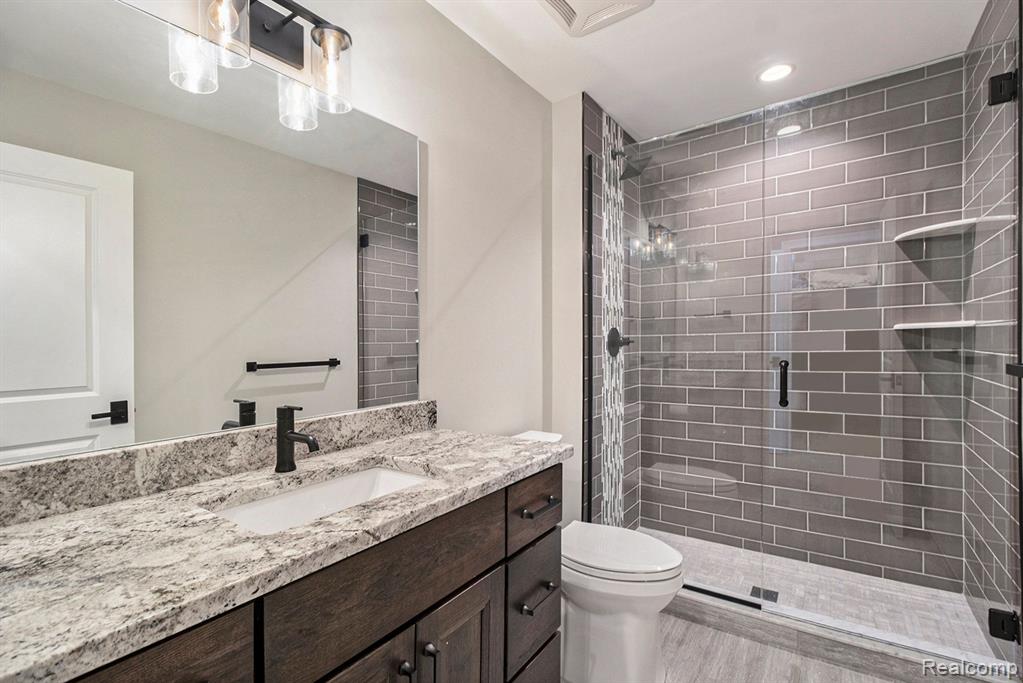 471 Montclair Way Milford, MI 48381 - Photo 35 of 75