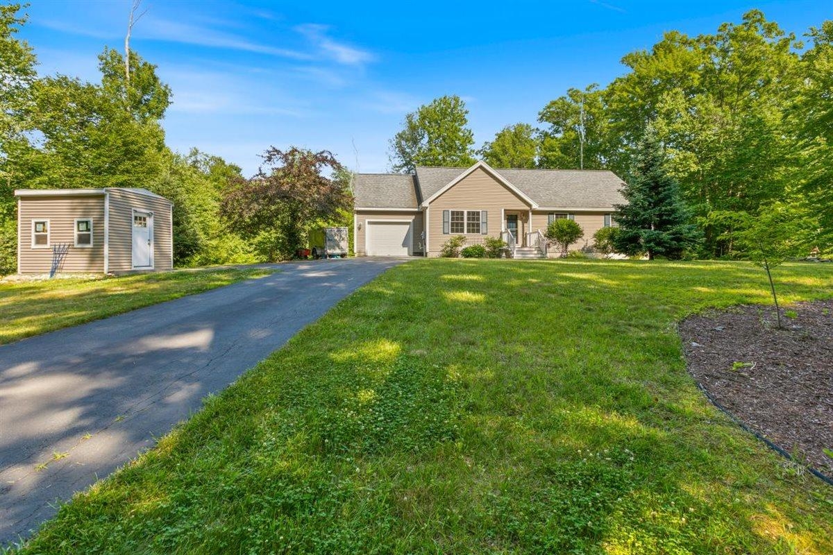 45 Phillips Road Sandown, NH 03873 - Photo 37 of 41 Gallery Image 37