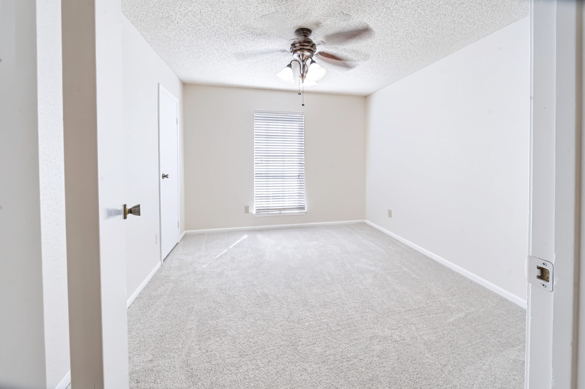 1515 Sandy Springs Road, Unit 3001 Houston, TX 77042 - Photo 16 of 27 Gallery Image 16