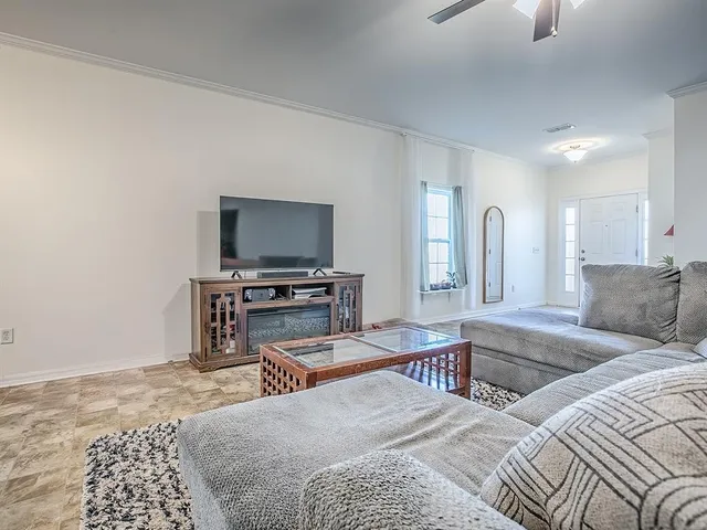 $285,000 | 7840 Northwest 21 Way, Gainesville, FL 32609