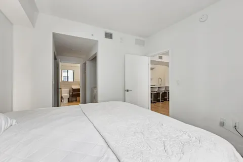 $560,000 | 301 Altara Avenue, Unit 620, Coral Gables, FL 33146