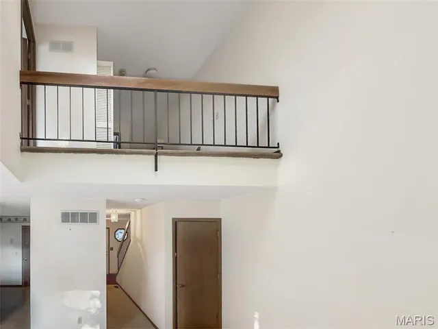 $189,900 | 312 Crown Colony Court, Unit F, St. Peters, MO 63376