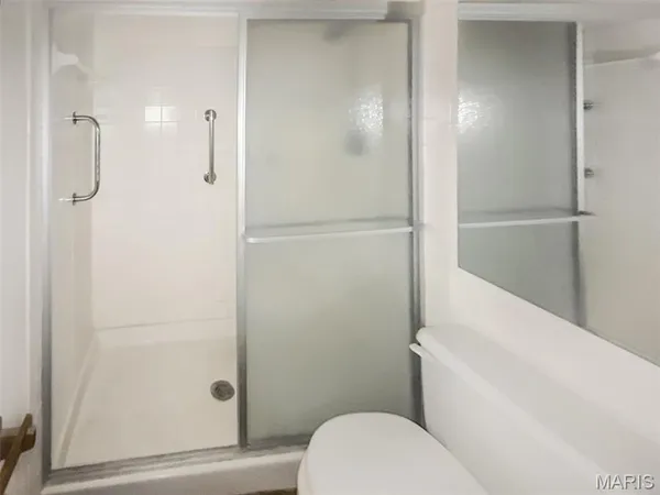 $179,900 | 312 Crown Colony Court, Unit F, St. Peters, MO 63376