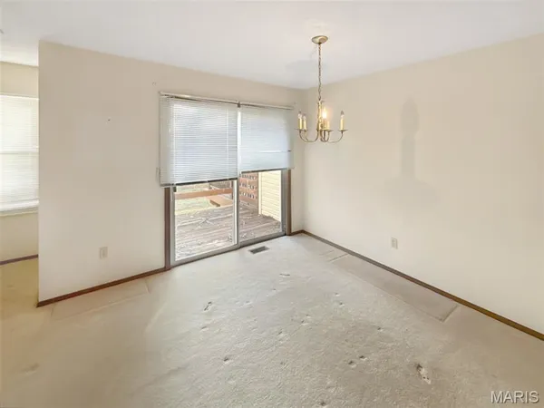 $179,900 | 312 Crown Colony Court, Unit F, St. Peters, MO 63376