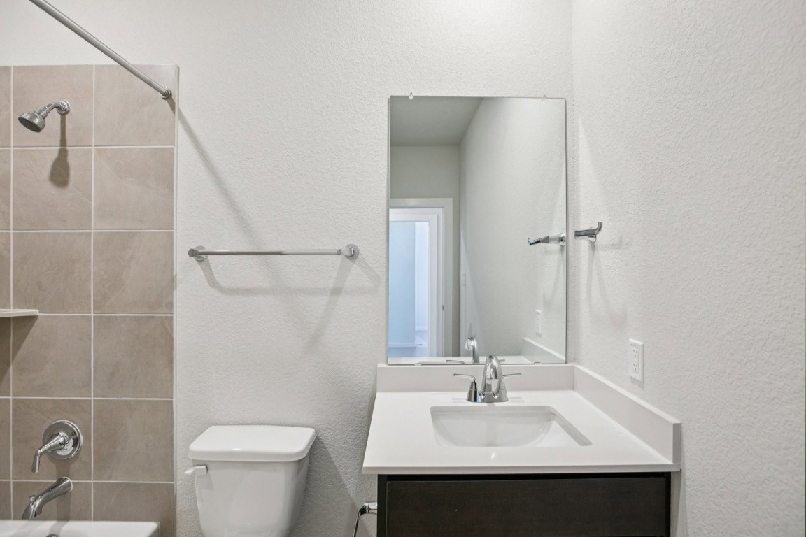 148 Two Bits Lane Elgin, TX 78621 - Photo 12 of 33