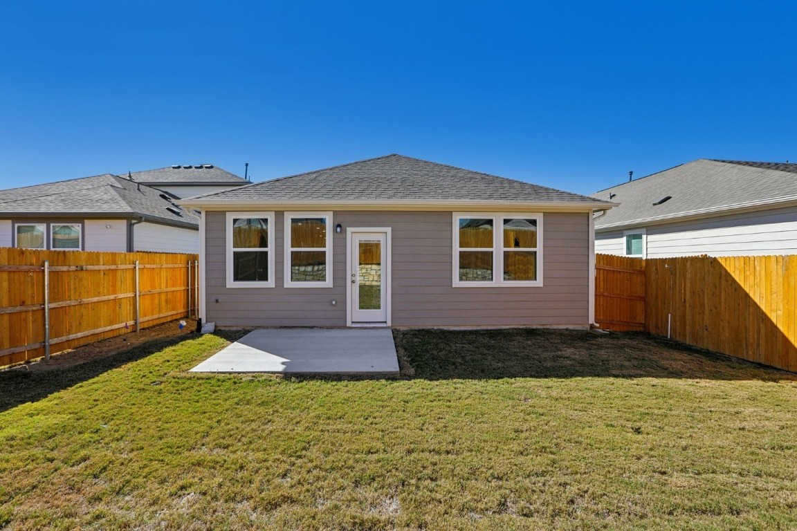 148 Two Bits Lane Elgin, TX 78621 - Photo 17 of 33