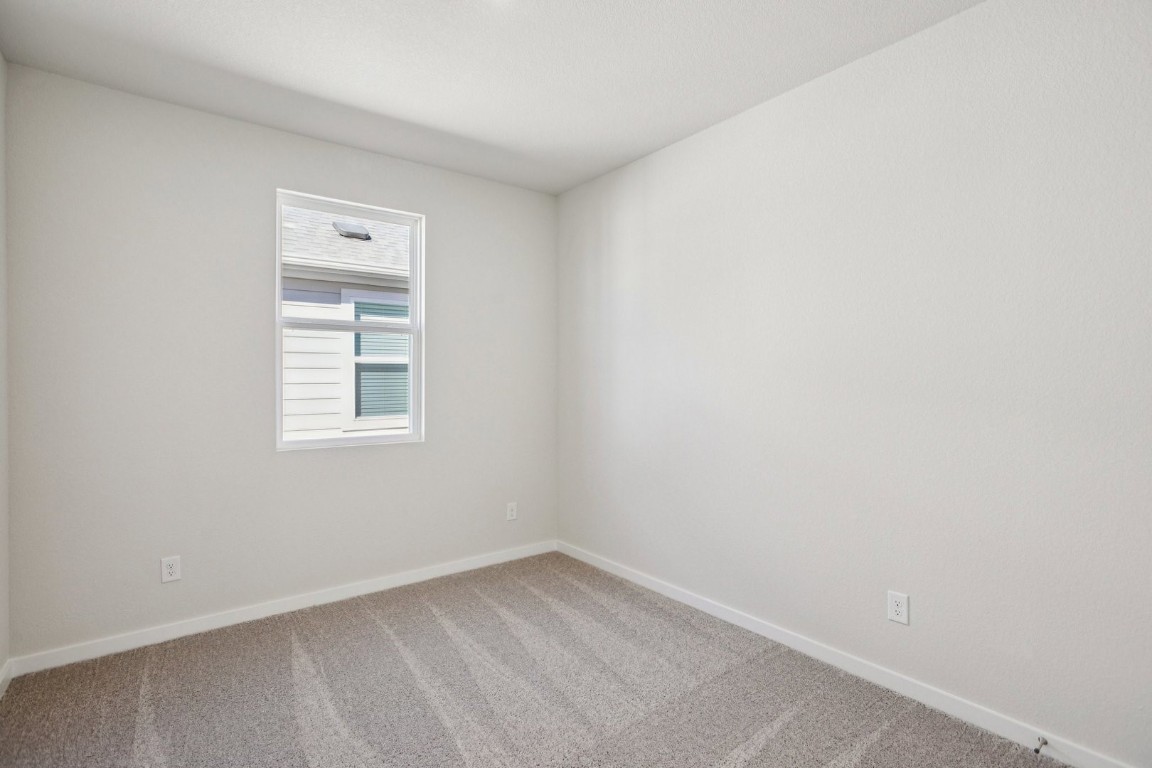 148 Two Bits Lane Elgin, TX 78621 - Photo 8 of 33