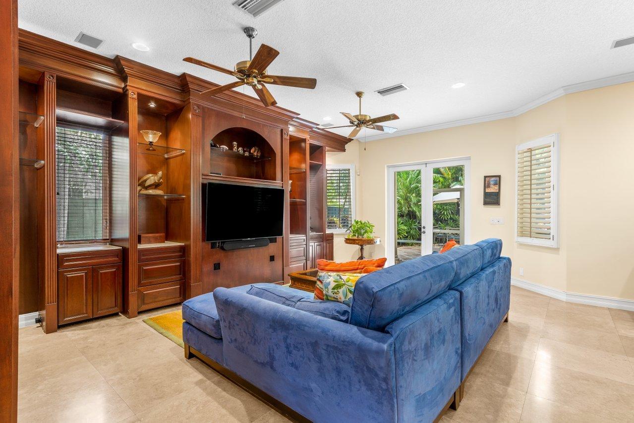 744 Periwinkle Street Boca Raton, FL 33486 - Photo 6 of 26 6