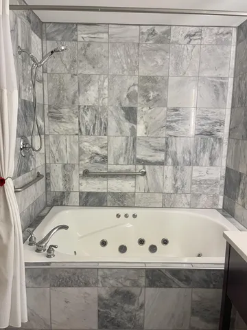 $120,000 | 123 Center Street, Unit 103, Lake Geneva, WI 53147