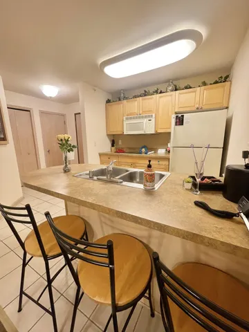 $120,000 | 123 Center Street, Unit 103, Lake Geneva, WI 53147