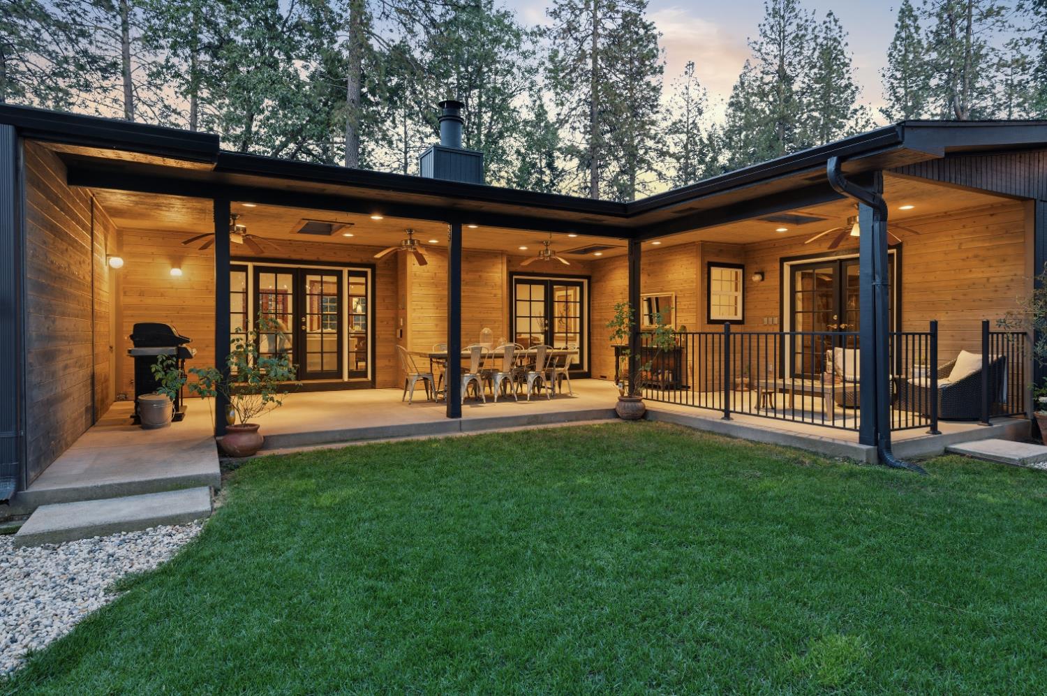 16856 Scott Way Grass Valley, CA 95949 - Photo 2 of 67
