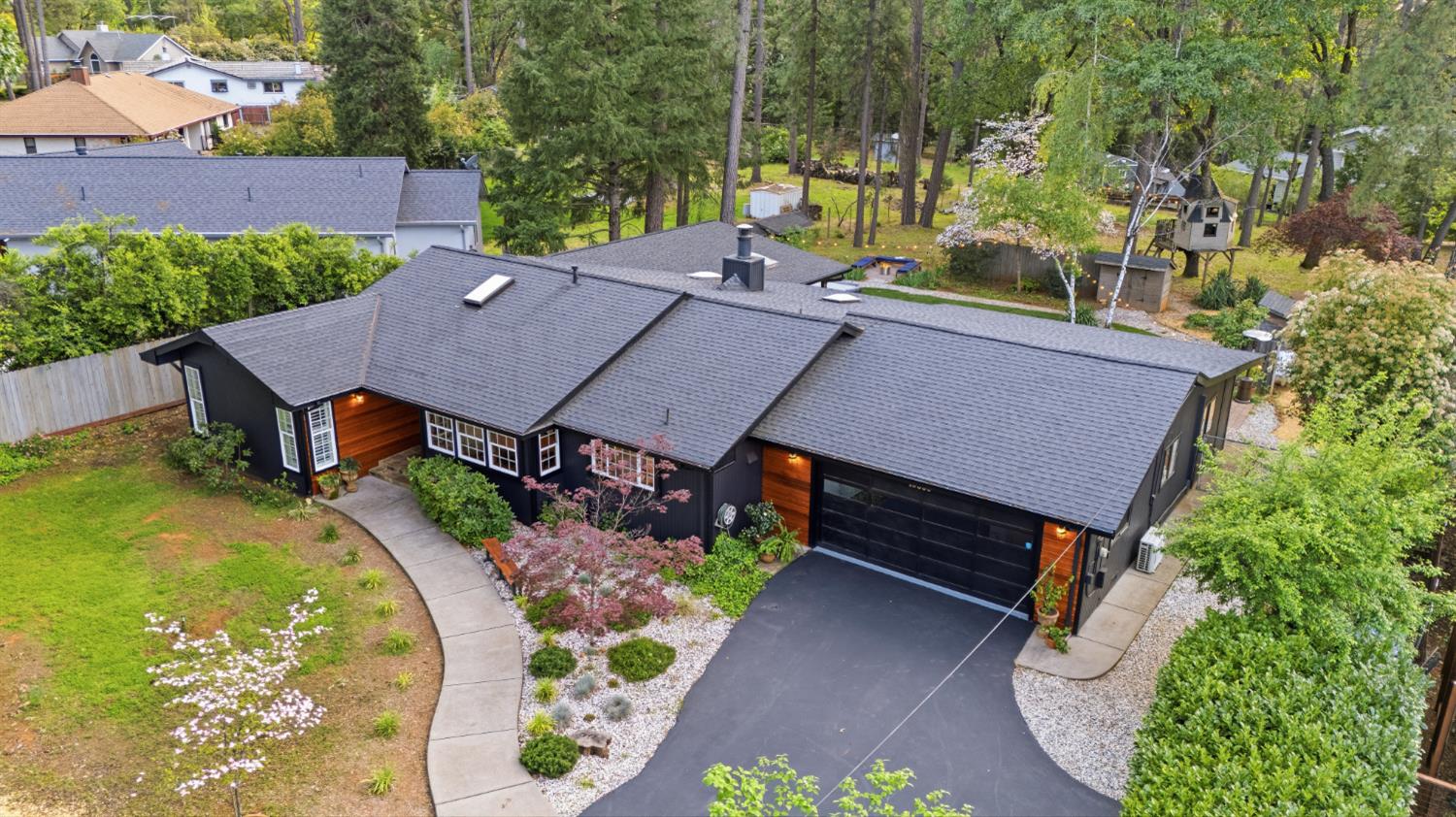 16856 Scott Way Grass Valley, CA 95949 - Photo 66 of 67 an aerial view of a house with a yard basket ball court and outdoor seating