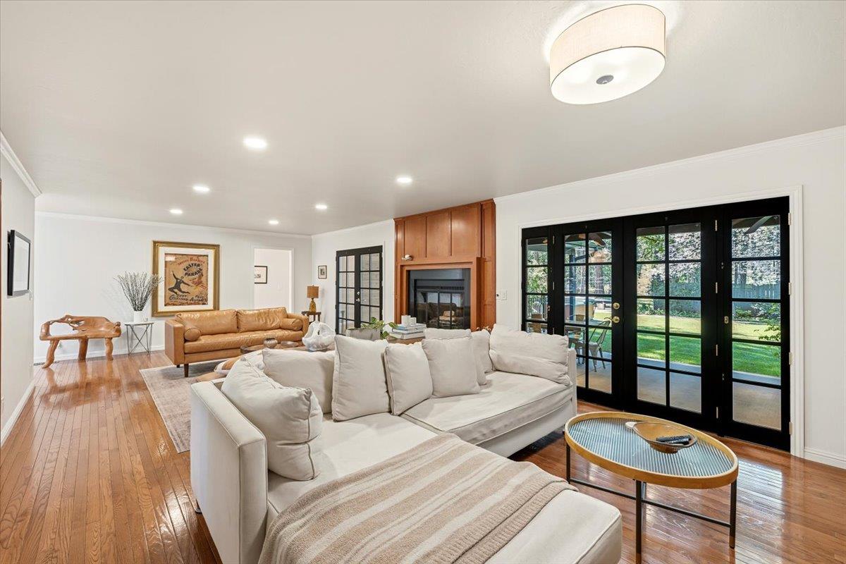 16856 Scott Way Grass Valley, CA 95949 - Photo 8 of 67 a living room with furniture and a floor to ceiling window