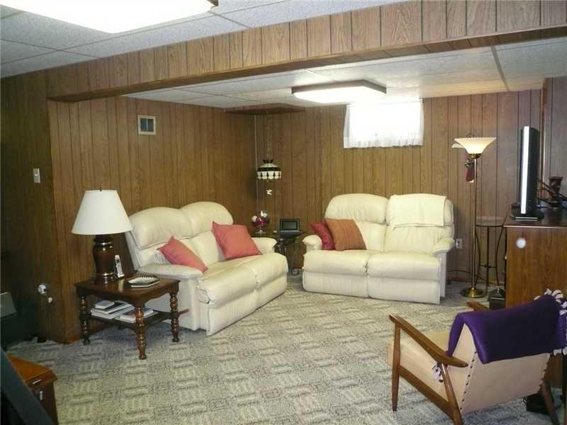 2303 Beaver Road Ambridge, PA 15003 - Photo 15 of 23 Family Room.