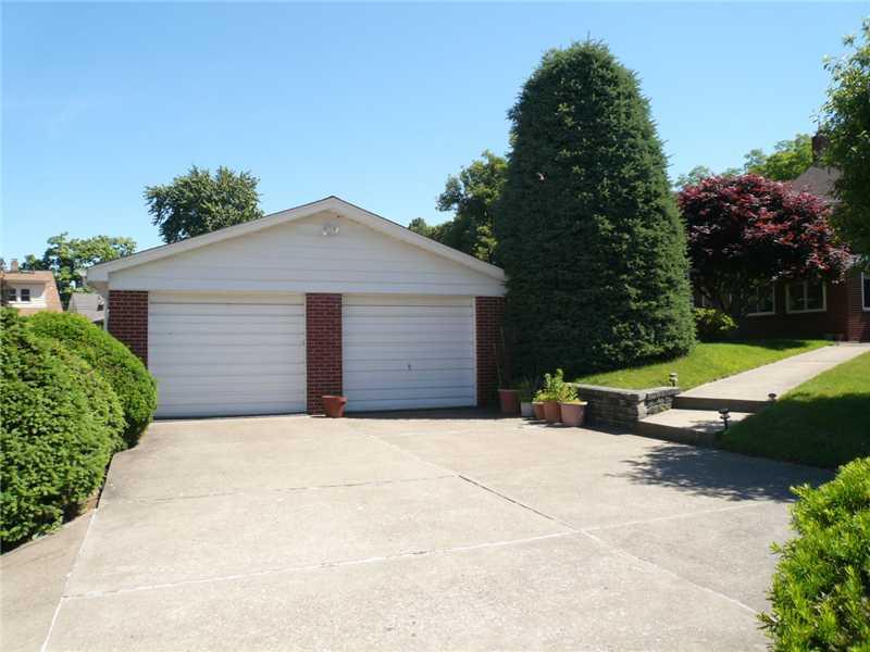 2303 Beaver Road Ambridge, PA 15003 - Photo 23 of 23 Parking Lot/Garage.