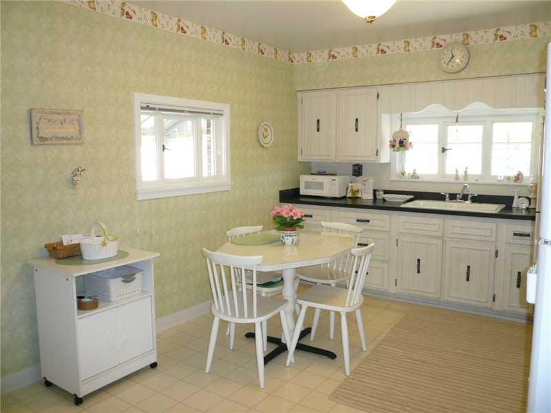 2303 Beaver Road Ambridge, PA 15003 - Photo 8 of 23 Kitchen.
