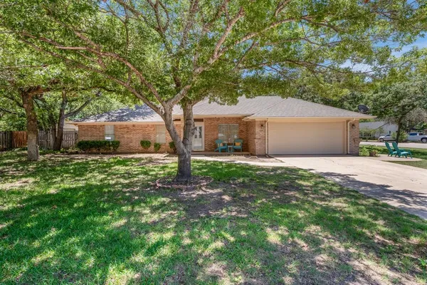 $365,000 | 3906 Cimmaron Trail, Granbury, TX 76049