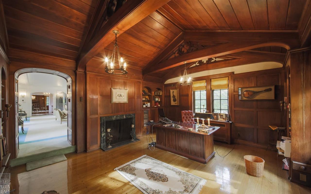 1015 Bishop Road Grosse Pointe, MI 48230 - Photo 13 of 55 31265379-12.JPG