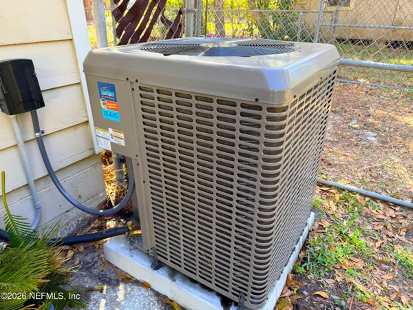 $299,900 | 116 Suzanne Avenue, Orange Park, FL 32073