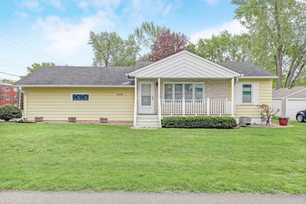 1474 County Rd B East Maplewood, MN 55109 - Photo 1 of 1 Gallery Image 1