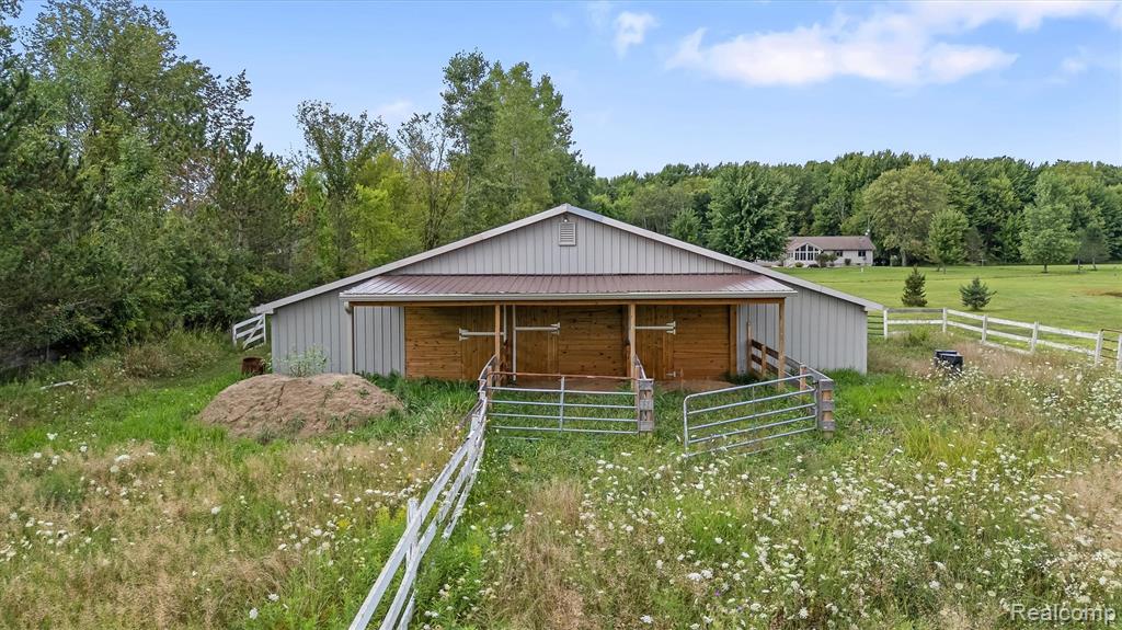 11157 Rose Road Emmett, MI 48022 - Photo 43 of 62 Gallery Image 43