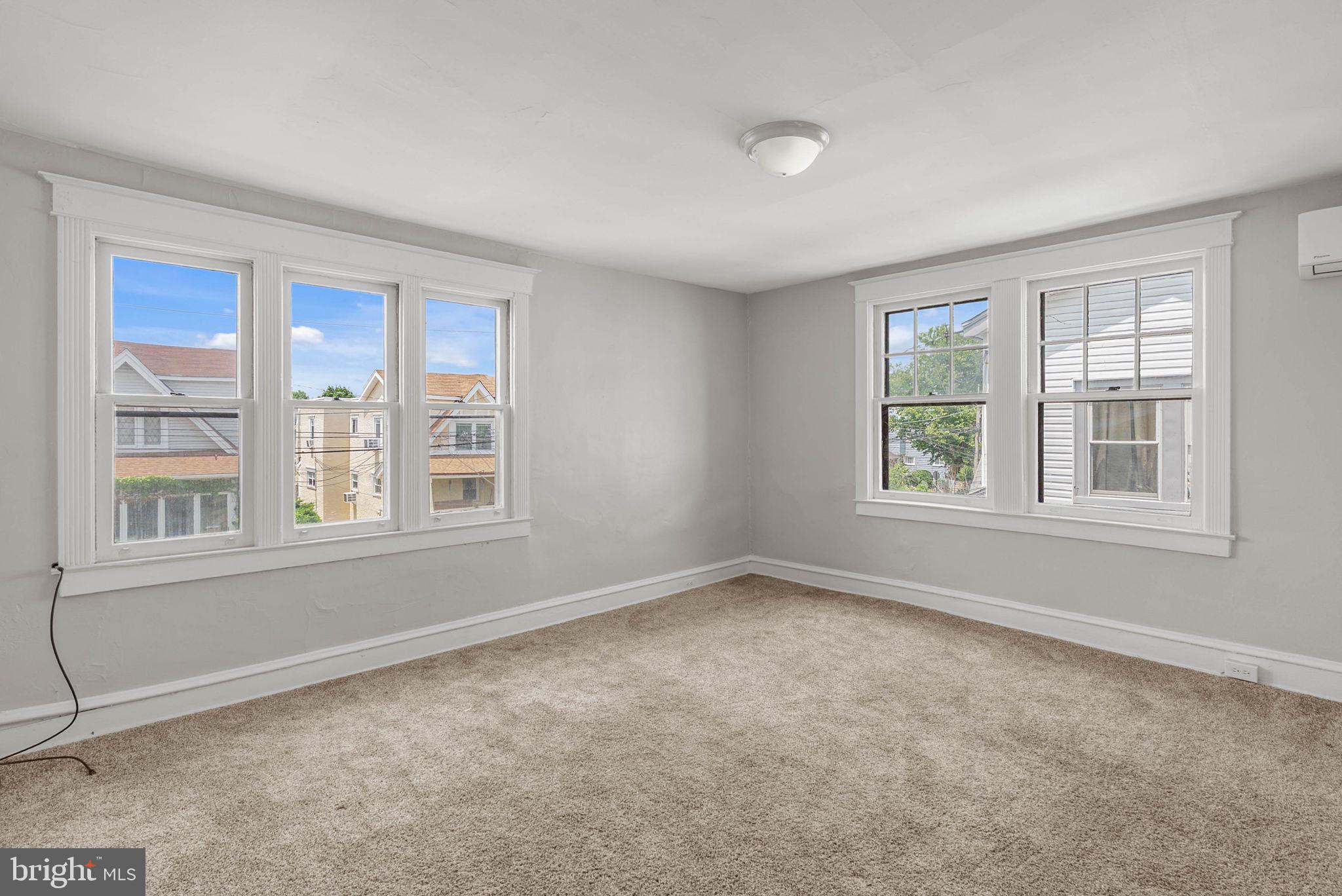11 Oakley Road Upper Darby, PA 19082 - Photo 8 of 30