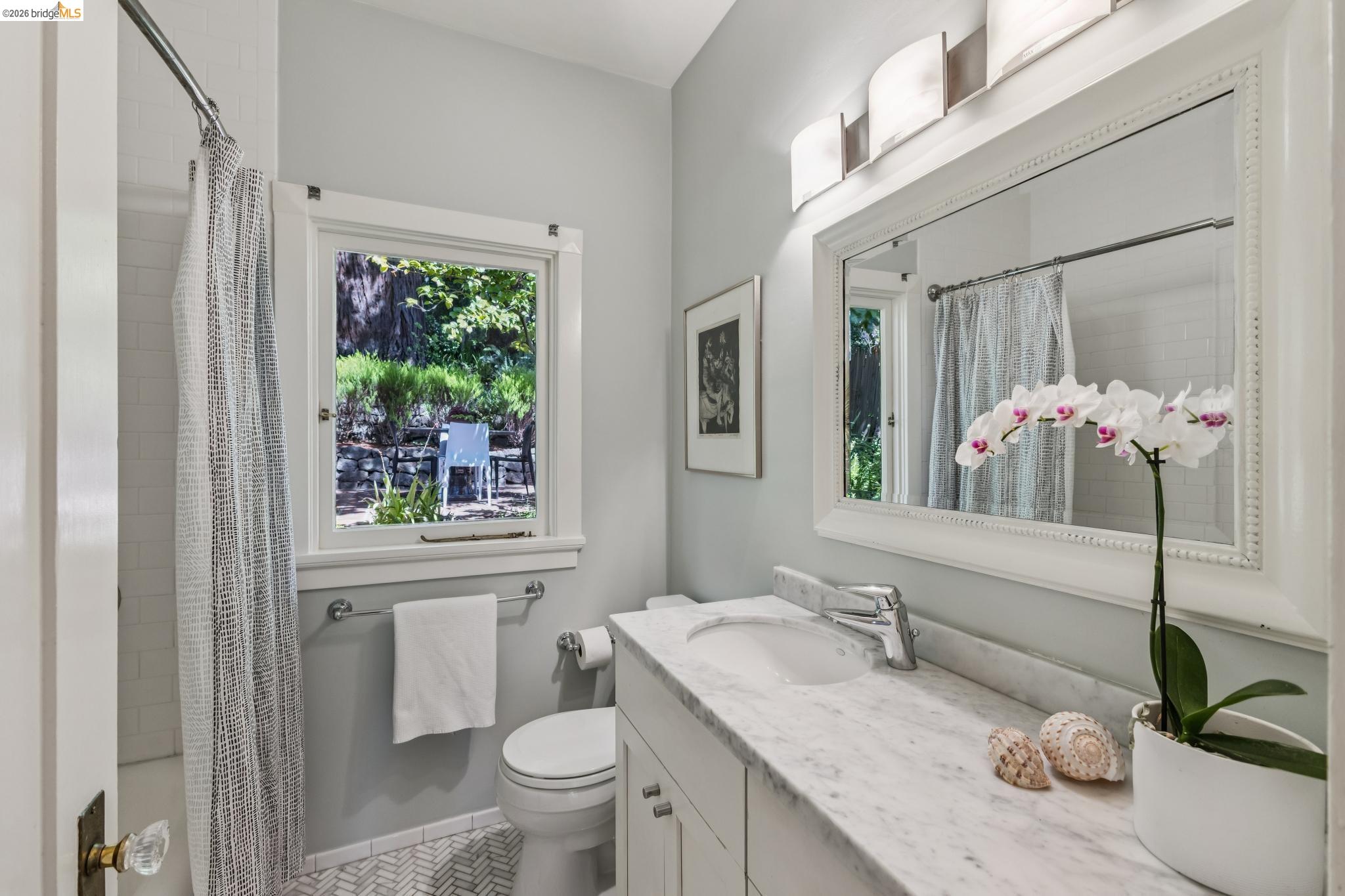 8 Mosswood Road Berkeley, CA 94704 - Photo 25 of 50