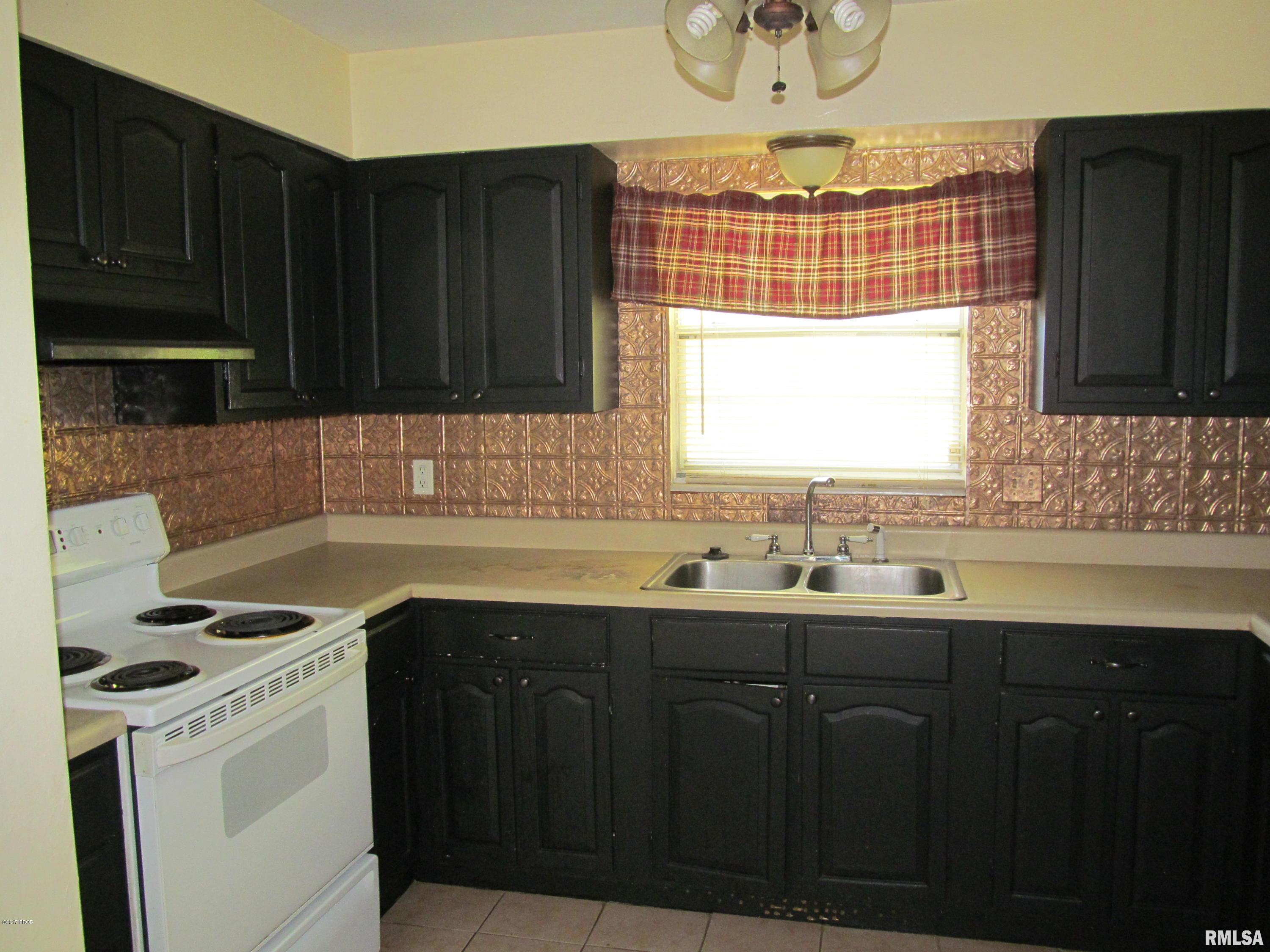 223 Liebengood Road Mount Vernon, IL 62864 - Photo 17 of 28