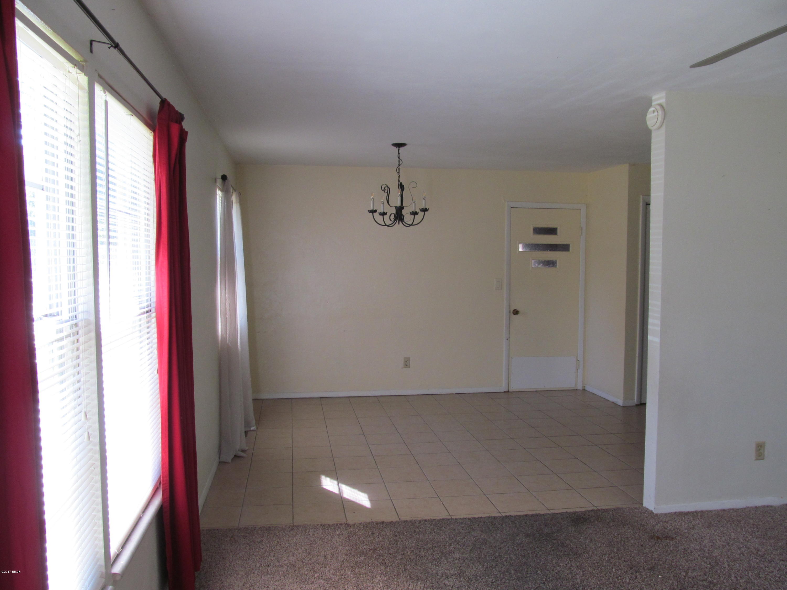 223 Liebengood Road Mount Vernon, IL 62864 - Photo 4 of 28