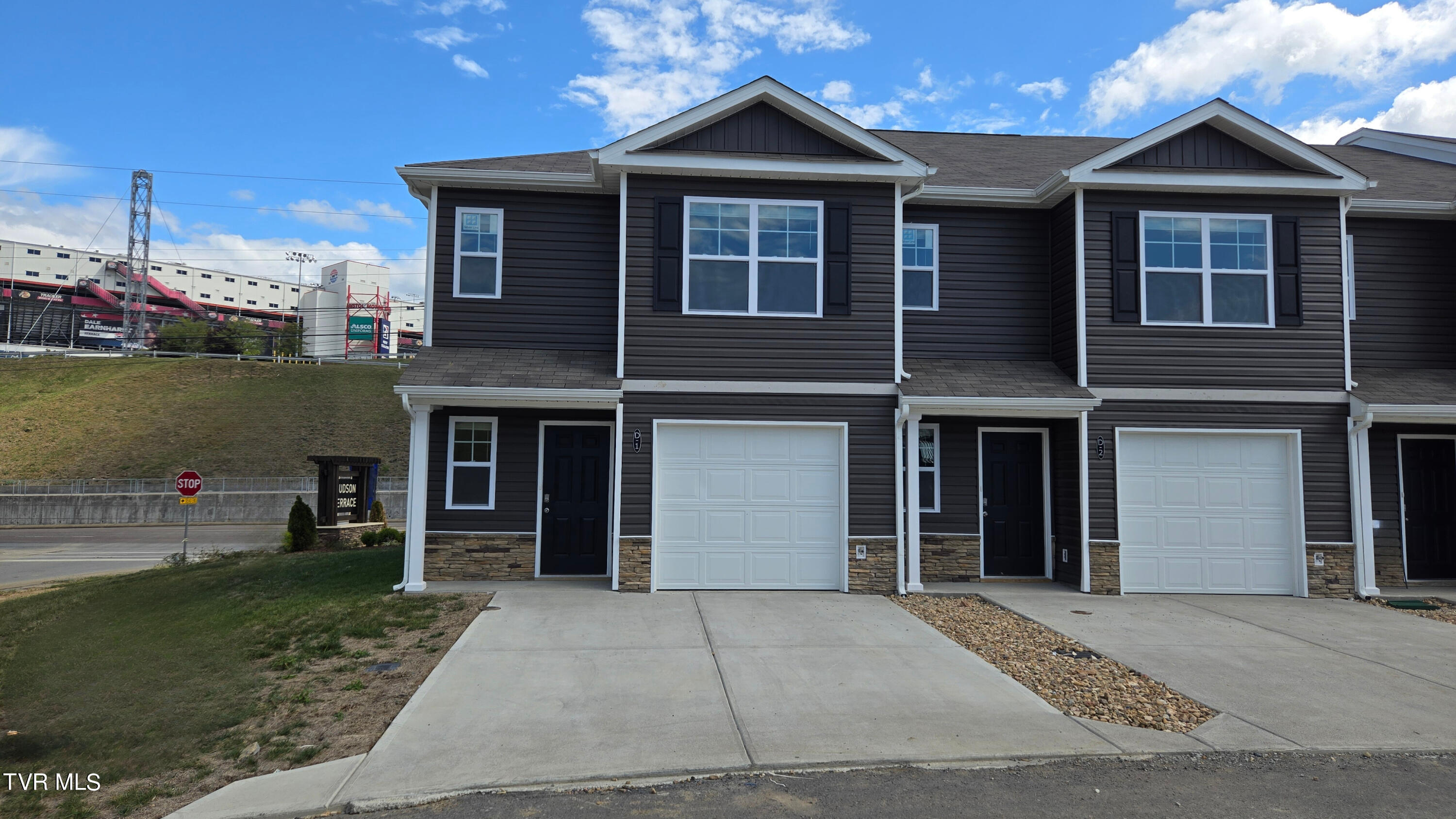 115 Raceday Center Drive, Unit D1 Bristol, TN 37620 - Photo 1 of 19 Hudson Terrace TH D-1