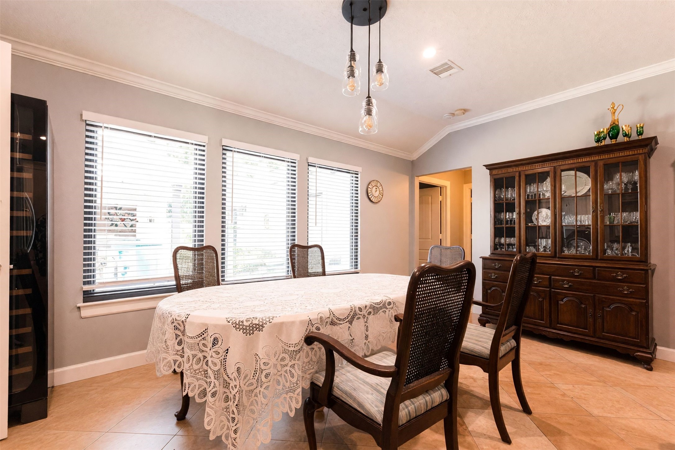 1642 Chippendale Road Houston, TX 77018 - Photo 11 of 32 Gallery Image 11