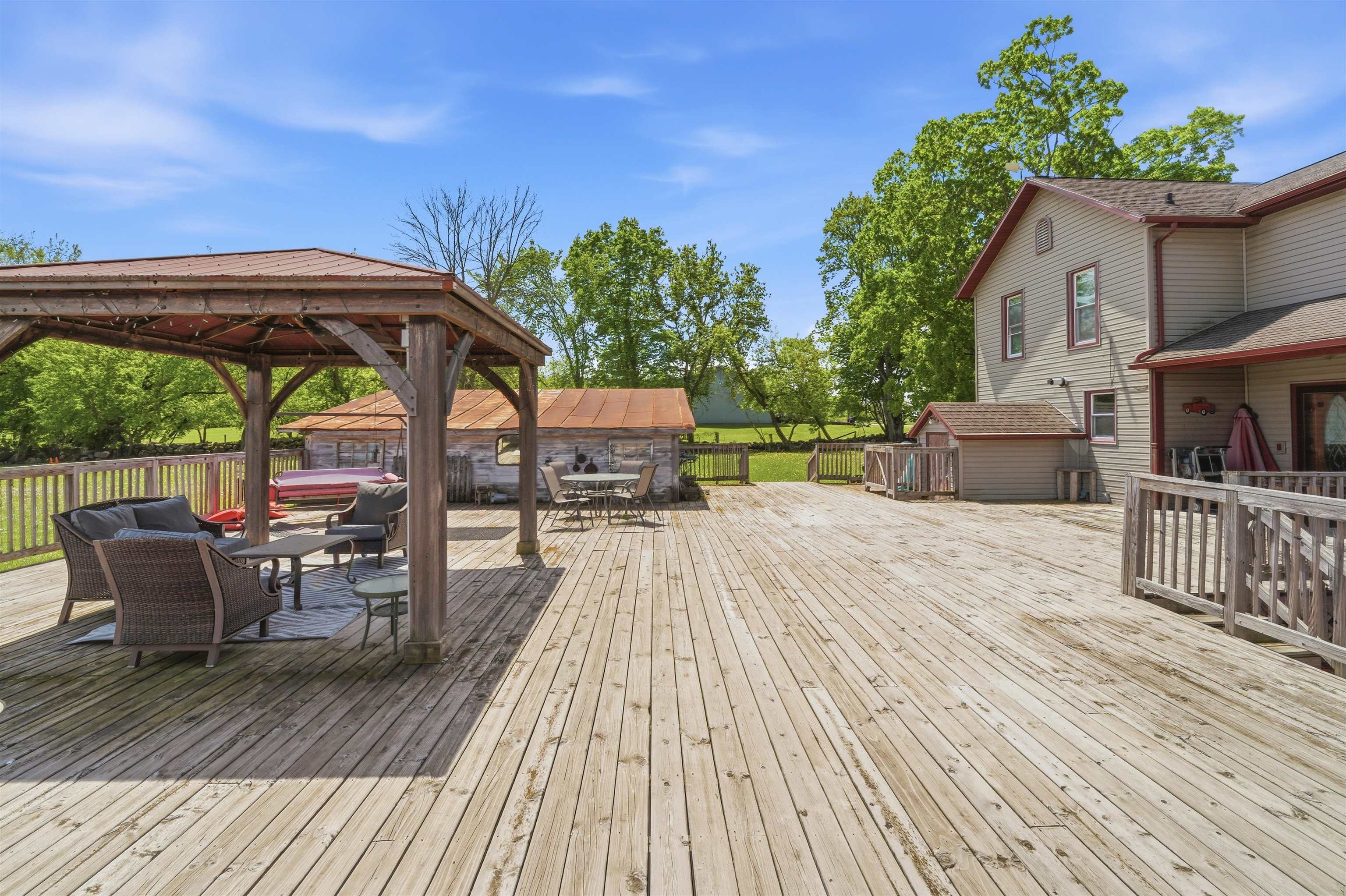 N5460 Collier Road New London, WI 54961 - Photo 7 of 46
