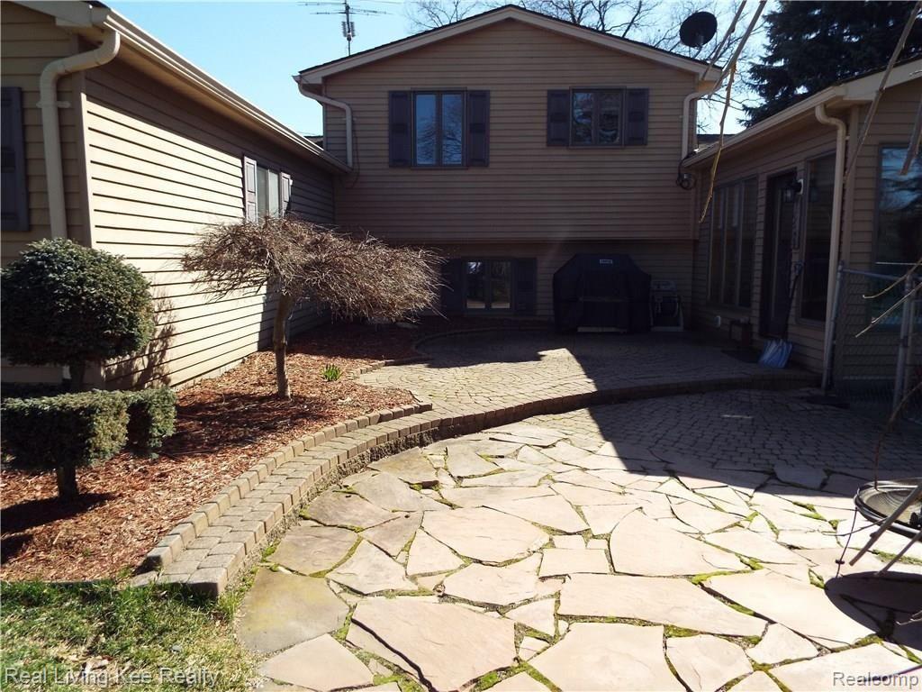 4464 Morgan Road Lake Orion, MI 48359 - Photo 40 of 47 41.jpg