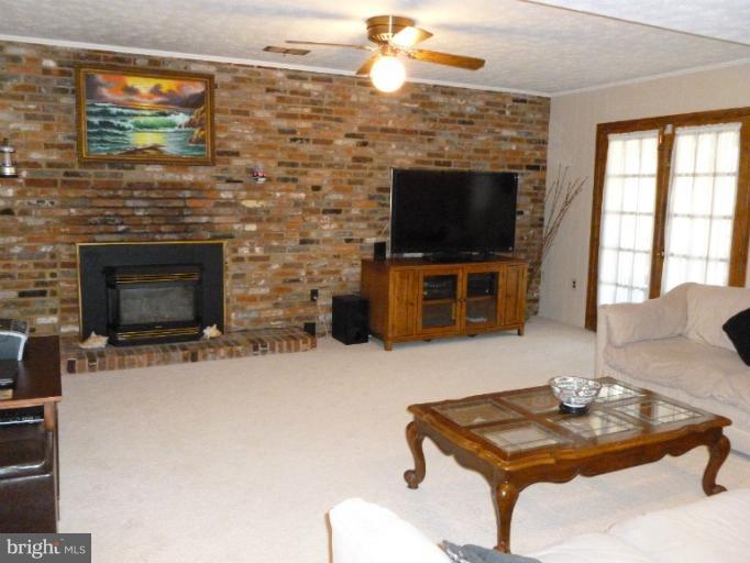 1512 Crestline Road Silver Spring, MD 20904 - Photo 14 of 29 Family Room