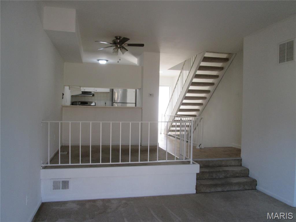 1210 Wicklow Road, Unit L Ballwin, MO 63021 - Photo 5 of 17