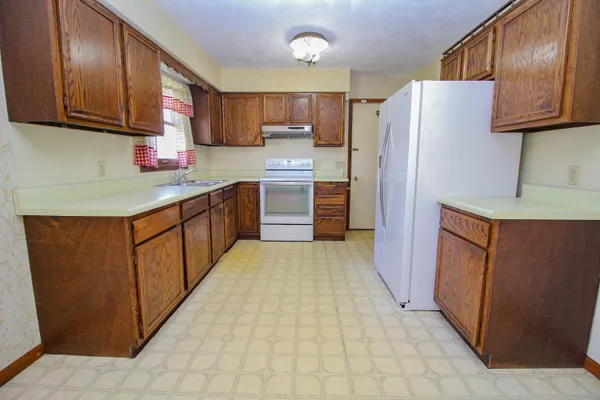 $249,900 | 17363 Mackinaw, Three Rivers, MI 49093