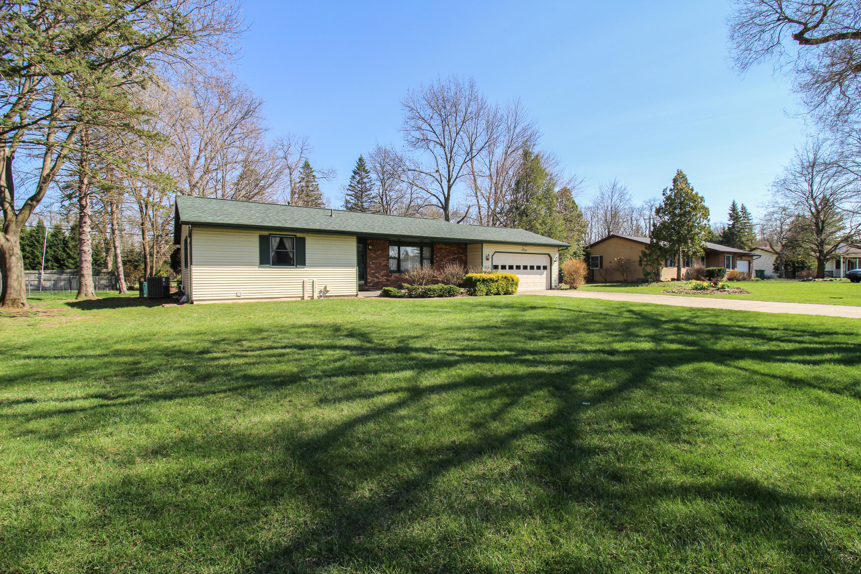 17363 Mackinaw Three Rivers, MI 49093 - Photo 6 of 37 Mackinaw-26