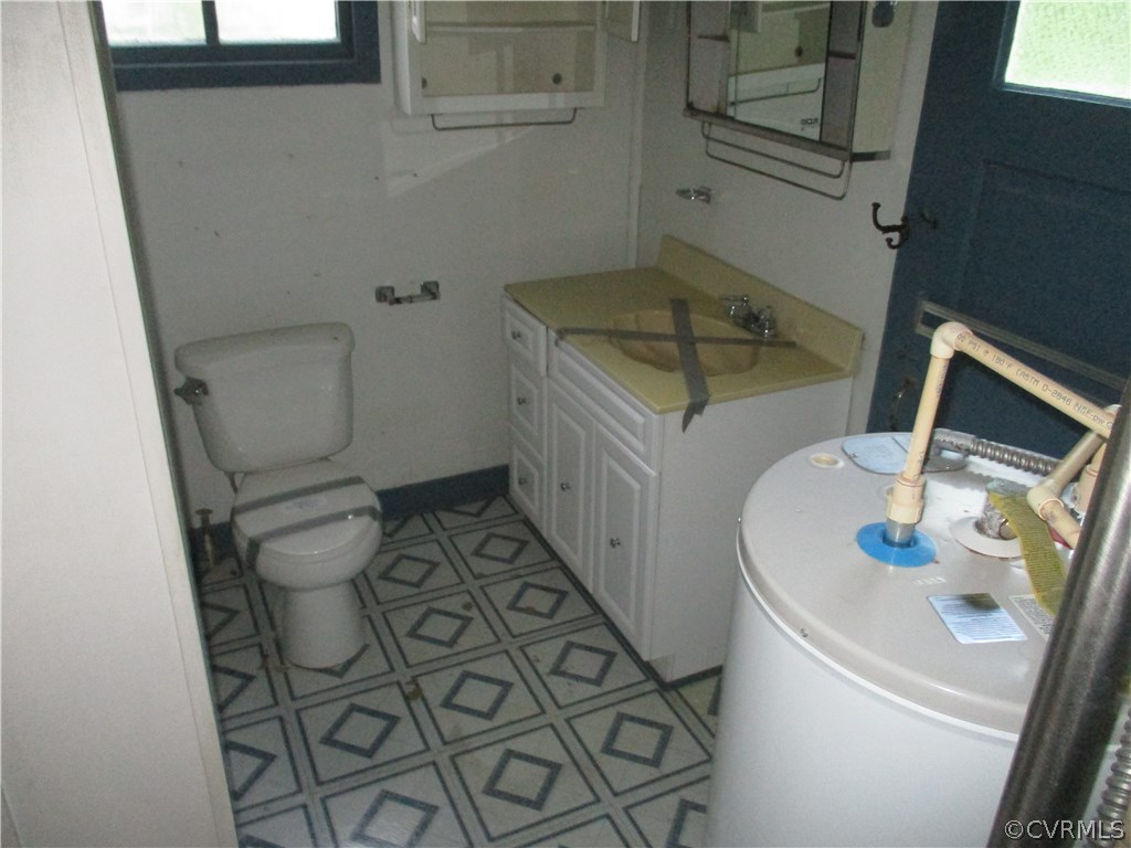 14152 Elletts Crossing Road Ashland, VA 23005 - Photo 6 of 10 Bathroom