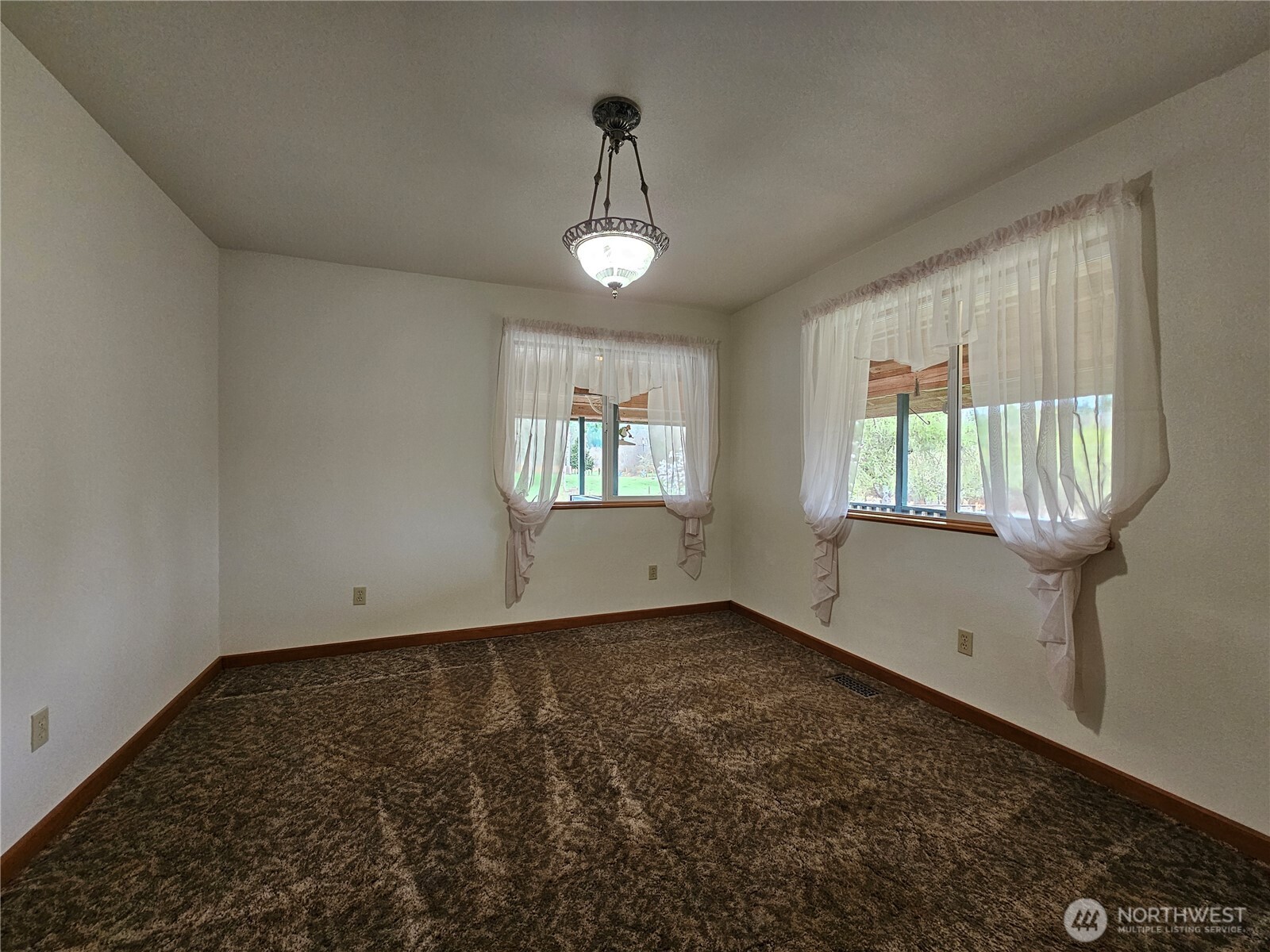 145 Oneill Road Elma, WA 98541 - Photo 8 of 40