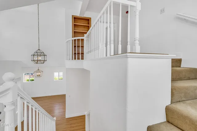 a view of livingroom with furniture