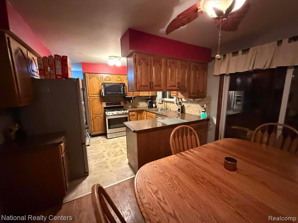 27125 Delos Road New Boston, MI 48164 - Photo 27 of 45 Gallery Image 27