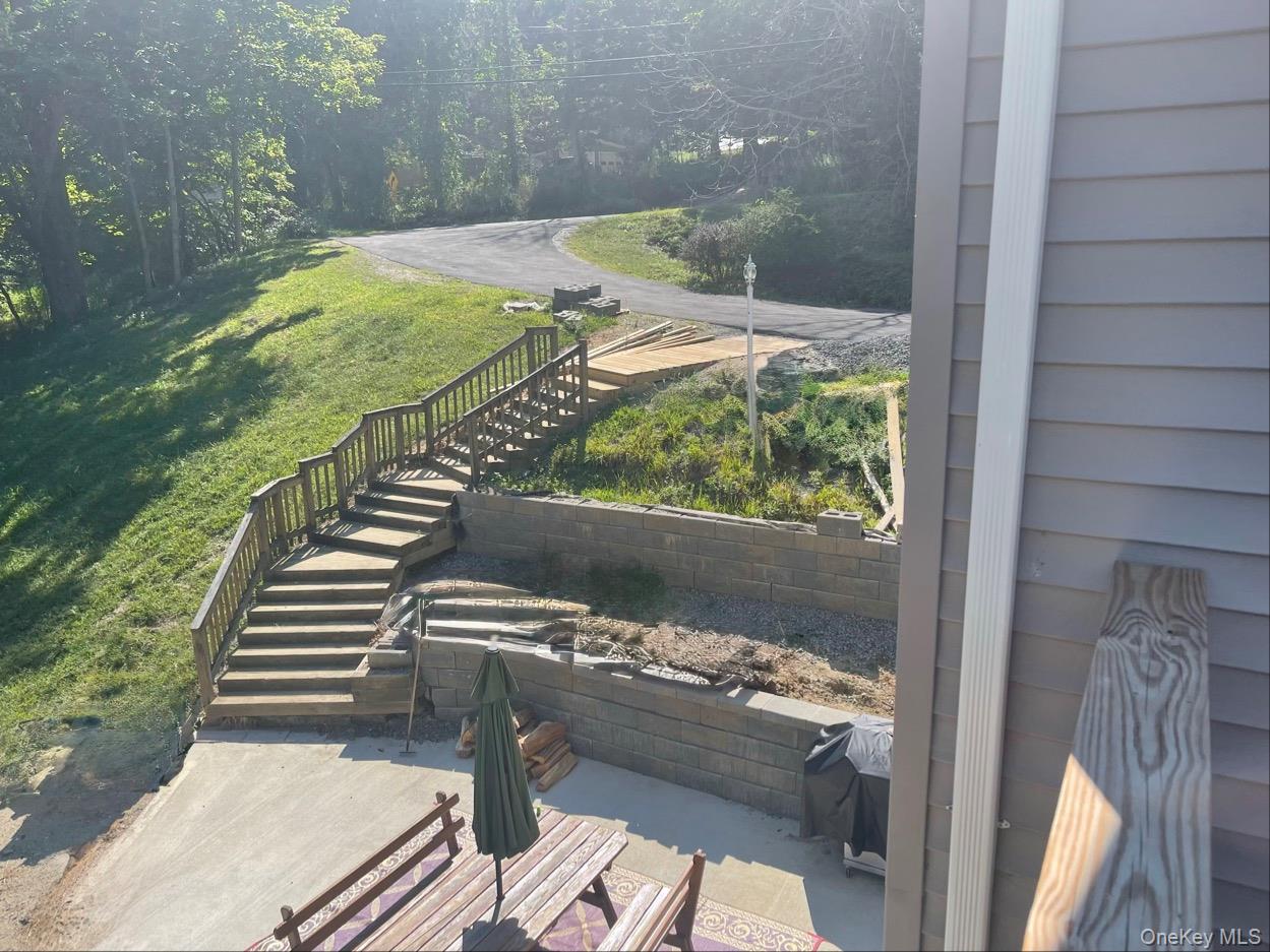 198 Pleasant Ridge Road Poughquag, NY 12570 - Photo 4 of 27 a view of balcony and deck